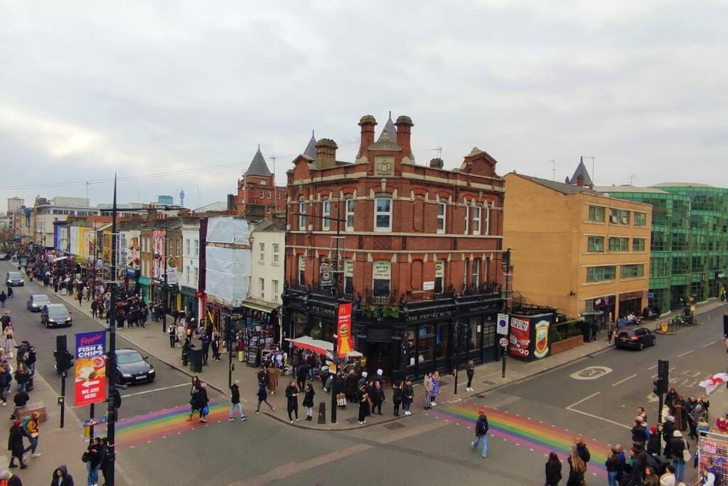 Cyber-Art Studio In Camden London Kültér fotó